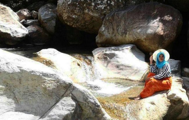 Air Terjun Bombo Ntonggu via IG @tata_celie67, 1. Wisata Cagar Budaya Uma Lengge, 2. Wisata Bukit Pundu Nence, 3. Wisata Pulau Ular, 4. Wisata Pantai Wane, 5. Wisata Pantai Kalaki, 6. Wisata Pantai Lariti, 7. Wisata Pantai Lawata, 8. Wisata Pantai Rontu, 9. Wisata Pantai Pink, 10. Wisata Pantai Labangka, 11. Wisata Pulau Kelapa, 12. Wisata Tanjung Meriam, 13. Wisata Pantai Papa, 14. Wisata Pantai Torowamba, 15. Wisata Pantai So Dau, 16. Wisata Pantai Oi Caba, 17. Wisata Sungai Kalate Ndira, 18. Wisata Air Terjun Busu, 19. Wisata Gunung Tambora, 20. Bukit Pundu Nence, 21. Wisata Bukit Matompo, 22. Wisata Pantai Wadu Baba, 23. Wisata Pulau Sangeang, 24. Wisata Museum Asi Mbojo, 25. Wisata Air Terjun Bombo Roi, 26. Wisata Gua Ringi Ncanga, 27. Wisata Pulau Kambing, 28. Pantai Lawoli, 29. Pantai So Numbe, 30. Dermaga TPI, 31. Air Terjun Kalemba, 32. Air Terjun Bombo Ntonggu, 33. Pemandian Madapangga