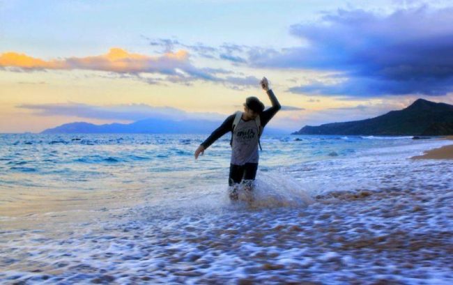 Pantai Lawoli via IG @dae_yadin, 1. Wisata Cagar Budaya Uma Lengge, 2. Wisata Bukit Pundu Nence, 3. Wisata Pulau Ular, 4. Wisata Pantai Wane, 5. Wisata Pantai Kalaki, 6. Wisata Pantai Lariti, 7. Wisata Pantai Lawata, 8. Wisata Pantai Rontu, 9. Wisata Pantai Pink, 10. Wisata Pantai Labangka, 11. Wisata Pulau Kelapa, 12. Wisata Tanjung Meriam, 13. Wisata Pantai Papa, 14. Wisata Pantai Torowamba, 15. Wisata Pantai So Dau, 16. Wisata Pantai Oi Caba, 17. Wisata Sungai Kalate Ndira, 18. Wisata Air Terjun Busu, 19. Wisata Gunung Tambora, 20. Bukit Pundu Nence, 21. Wisata Bukit Matompo, 22. Wisata Pantai Wadu Baba, 23. Wisata Pulau Sangeang, 24. Wisata Museum Asi Mbojo, 25. Wisata Air Terjun Bombo Roi, 26. Wisata Gua Ringi Ncanga, 27. Wisata Pulau Kambing, 28. Pantai Lawoli, 29. Pantai So Numbe, 30. Dermaga TPI, 31. Air Terjun Kalemba, 32. Air Terjun Bombo Ntonggu, 33. Pemandian Madapangga