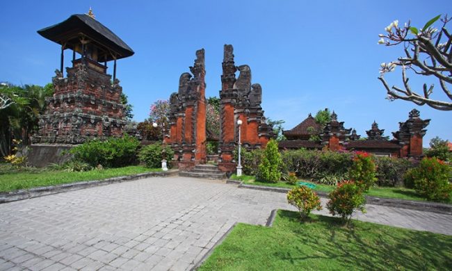 Pura Rambut Siwi via Trava, 1. Pantai Perancak, 2. Wisata Pantai Medewi, 3. Pura Rambut Siwi, 4. Wisata Pantai Perancak Candikusuma, 5. Wisata Teluk Gilimanuk, 6. Wisata Monumen Lintas Laut Jawa – Bali, 7. Taman Nasional Bali Barat, 8. Wisata Bendungan Palasari, 9. Wisata Bunut Bolong, 10. Wisata Pantai Baluk Rening, 11. Wisata Pura Jati, 12. Wisata Pantai Delod Berawah, 13. Wisata Pantai Pengeragoan, 14. Wisata Pura Majapahit, 15. Wisata Museum Manusia Purba, 16. Wisata Air Tirta Lestari Gumbrih, 17. Wisata Desa Sangkaragung, 18. Wisata Rest Area Rambut Siwi, 19. Wisata Alun – Alun Jembrana, 20. Wisata Bendungan Benel, 21. Wisata Karang Sewu, 22. Wisata Desa Blimbing, 23. Wisata Makam Tua, 24. Wisata Rumah Panggung, 25. Wisata Kuliner Ayam Betutu, 26. Wisata Tukad Gelar, 27. Wisata Air Terjun Juwuk Manis, 28. Wisata Makepung, 29. Wisata Puncak Mawar, 30. Pantai Yeh Leh, 31. Pantai Yeh Kuning, 32. Pantai Candikusuma, 33. Wisata Pantai Pebuahan, 34. Wisata Taman Siwa, 35. Pelabuhan Perikanan Pengambengan, 36. Air Terjun Bidadari, 37. Wisata Pelabuhan Gilimanuk, 38. Puncak JR, 39. Wisata Green Cliff Yeh Embang Kangin, 40. Pantai Karang Impian, 41. Air Terjun Batu Belah Dewasana, 42. Waterpark Giri Buana, 43. Pura Jagatnatha