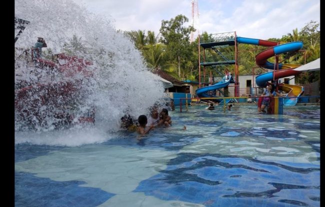 Waterpark Giri Buana, 1. Pantai Perancak, 2. Wisata Pantai Medewi, 3. Pura Rambut Siwi, 4. Wisata Pantai Perancak Candikusuma, 5. Wisata Teluk Gilimanuk, 6. Wisata Monumen Lintas Laut Jawa – Bali, 7. Taman Nasional Bali Barat, 8. Wisata Bendungan Palasari, 9. Wisata Bunut Bolong, 10. Wisata Pantai Baluk Rening, 11. Wisata Pura Jati, 12. Wisata Pantai Delod Berawah, 13. Wisata Pantai Pengeragoan, 14. Wisata Pura Majapahit, 15. Wisata Museum Manusia Purba, 16. Wisata Air Tirta Lestari Gumbrih, 17. Wisata Desa Sangkaragung, 18. Wisata Rest Area Rambut Siwi, 19. Wisata Alun – Alun Jembrana, 20. Wisata Bendungan Benel, 21. Wisata Karang Sewu, 22. Wisata Desa Blimbing, 23. Wisata Makam Tua, 24. Wisata Rumah Panggung, 25. Wisata Kuliner Ayam Betutu, 26. Wisata Tukad Gelar, 27. Wisata Air Terjun Juwuk Manis, 28. Wisata Makepung, 29. Wisata Puncak Mawar, 30. Pantai Yeh Leh, 31. Pantai Yeh Kuning, 32. Pantai Candikusuma, 33. Wisata Pantai Pebuahan, 34. Wisata Taman Siwa, 35. Pelabuhan Perikanan Pengambengan, 36. Air Terjun Bidadari, 37. Wisata Pelabuhan Gilimanuk, 38. Puncak JR, 39. Wisata Green Cliff Yeh Embang Kangin, 40. Pantai Karang Impian, 41. Air Terjun Batu Belah Dewasana, 42. Waterpark Giri Buana, 43. Pura Jagatnatha
