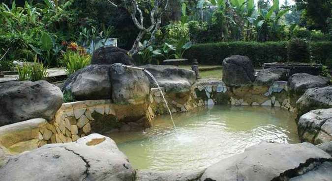 Wisata Air Panas Penatahan, 1. Wisata Pura Ulun Danu Brata Bedugal, 2. Wisata Air Panas Angseri, 3. Wisata Air Panas Penatahan, 4. Wisata Air Panas Belulang, 5. Wisata Air Terjun Pujungan, 6. Wisata Pantai Beraban di Kediri, 7. Wisata Museum Subak, 8. Wisata Kebun Raya Bali, 9. Wisata Sawah Berundak Jatiluwih, 10. Wisata Danau Tamblingan, 11. Wisata Pantai Kedungu, 12. Wisata Pantai Soka Tabanan, 13. Wisata Pantai Pasut Tabanan, 14. Wisata Pantai Klecung, 15. Wisata Pantai Kelating, 16. Wisata Pantai Yeh Leh, 17. Wisata Kuliner Entil Pupuan, 18. Wisata Pantai Balian, 19. Wisata Hutan Monyet Alas Kedaton, 20. Wisata Patung Siwa Pura Malen, 21. Wisata Air Terjun Blahmantung, 22. Wisata Pantai Suraberata, 23. Wisata Pasar Kodok, 24. Wisata Kuliner Nasi sambel Bejek Matah, 25. Wisata Kuliner Nasi Angin, 26. Wisata Bedugul, 27. Wisata Pura Alas Kedaton Tabanan, 28. Wisata Pura Mekori Tabanan, 29. Wisata Pura Tanah Lot, 30. Wisata Puri Anyar Kerambitan, 31. Wisata Taman Kupu – Kupu, 32. Wisata Taman Pahlawan Margarana, 33. Wisata Kebun Buah Strawberry Bedugul, 34. Wisata Vihara Dharma Giri, 35. Wisata Pantai Nyanyi, 36. Wisata Puri Agung Kerambitan, 37. Wisata Pura Luhur Batukaru, 38. Wisata Lereng Gunung Batukaru, 39. Wisata Patung Leak Yeh Gangga, 40. Wisata Pantai Yeh Gangga, 41. Wisata Pura Batu Bolong, 42. Bali Tree Top Adventure Park, 43. Air Terjun Leke-leke, 44. Air Terjun Yeh Ho, 45. Air Terjun Blemantung, 46. Pantai Melasti Tabanan, 47. Sun Flowers Belayu, 48. Air Terjun Pengempu