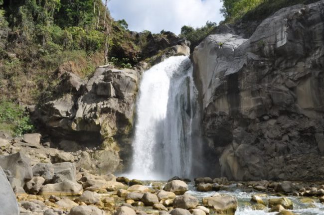 Wisata Air Terjun Kaliage - tempat wisata di Lombok Timur, 1. Wisata Tanjung Bloam, 2. Wisata Pantai Kaliantan, 3. Wisata Gili Sunut, 4. Wisata Tanjung Ringgit, 5. Wisata Goa Jepang, 6. Wisata Tanjung Perak dan Tanjung Cina, 7. Wisata Pantai Ekas, 8. Wisata Pantai Surga, 9. Wisata Gili Bagek atau Gili Kondo, 10. Wisata Gili Sulat, 11. Wisata Gili Lawang, 12. Wisata lembah Hijau, 13. Wisata Sembalun, 14. Wisata Air Terjun Temer, 15. Wisata Tele Batu, 16. Wisata Air Terjun Otak Kokog, 17. Wisata Air Terjun Mayung Putih, 18. Wisata Air Terjun Kaliage, 19. Wisata Air Terjun Ulem – Ulem, 20. Wisata Pantai Sungkun, 21. Wisata Pink Beach, 22. Wisata Rinjani dan Segara Anak, 23. Air Terjun Mangku Sakti, 24. Pohon Purba Pringgabaya