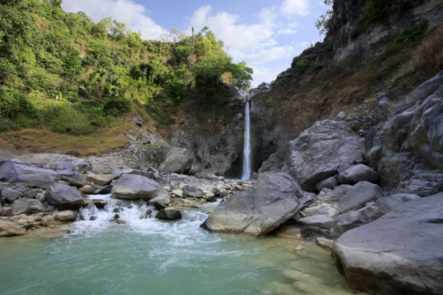Wisata Air Terjun Mayung Putih, 1. Wisata Tanjung Bloam, 2. Wisata Pantai Kaliantan, 3. Wisata Gili Sunut, 4. Wisata Tanjung Ringgit, 5. Wisata Goa Jepang, 6. Wisata Tanjung Perak dan Tanjung Cina, 7. Wisata Pantai Ekas, 8. Wisata Pantai Surga, 9. Wisata Gili Bagek atau Gili Kondo, 10. Wisata Gili Sulat, 11. Wisata Gili Lawang, 12. Wisata lembah Hijau, 13. Wisata Sembalun, 14. Wisata Air Terjun Temer, 15. Wisata Tele Batu, 16. Wisata Air Terjun Otak Kokog, 17. Wisata Air Terjun Mayung Putih, 18. Wisata Air Terjun Kaliage, 19. Wisata Air Terjun Ulem – Ulem, 20. Wisata Pantai Sungkun, 21. Wisata Pink Beach, 22. Wisata Rinjani dan Segara Anak, 23. Air Terjun Mangku Sakti, 24. Pohon Purba Pringgabaya
