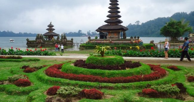 Wisata Bedugul, 1. Wisata Pura Ulun Danu Brata Bedugal, 2. Wisata Air Panas Angseri, 3. Wisata Air Panas Penatahan, 4. Wisata Air Panas Belulang, 5. Wisata Air Terjun Pujungan, 6. Wisata Pantai Beraban di Kediri, 7. Wisata Museum Subak, 8. Wisata Kebun Raya Bali, 9. Wisata Sawah Berundak Jatiluwih, 10. Wisata Danau Tamblingan, 11. Wisata Pantai Kedungu, 12. Wisata Pantai Soka Tabanan, 13. Wisata Pantai Pasut Tabanan, 14. Wisata Pantai Klecung, 15. Wisata Pantai Kelating, 16. Wisata Pantai Yeh Leh, 17. Wisata Kuliner Entil Pupuan, 18. Wisata Pantai Balian, 19. Wisata Hutan Monyet Alas Kedaton, 20. Wisata Patung Siwa Pura Malen, 21. Wisata Air Terjun Blahmantung, 22. Wisata Pantai Suraberata, 23. Wisata Pasar Kodok, 24. Wisata Kuliner Nasi sambel Bejek Matah, 25. Wisata Kuliner Nasi Angin, 26. Wisata Bedugul, 27. Wisata Pura Alas Kedaton Tabanan, 28. Wisata Pura Mekori Tabanan, 29. Wisata Pura Tanah Lot, 30. Wisata Puri Anyar Kerambitan, 31. Wisata Taman Kupu – Kupu, 32. Wisata Taman Pahlawan Margarana, 33. Wisata Kebun Buah Strawberry Bedugul, 34. Wisata Vihara Dharma Giri, 35. Wisata Pantai Nyanyi, 36. Wisata Puri Agung Kerambitan, 37. Wisata Pura Luhur Batukaru, 38. Wisata Lereng Gunung Batukaru, 39. Wisata Patung Leak Yeh Gangga, 40. Wisata Pantai Yeh Gangga, 41. Wisata Pura Batu Bolong, 42. Bali Tree Top Adventure Park, 43. Air Terjun Leke-leke, 44. Air Terjun Yeh Ho, 45. Air Terjun Blemantung, 46. Pantai Melasti Tabanan, 47. Sun Flowers Belayu, 48. Air Terjun Pengempu