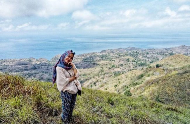 Wisata Bukit Teletubbies di Nusa penida via IG @pipitnvtriani, 1. Wisata Dream Beach, 2. Wisata Pantai Jungut Batu, 3. Wisata Jembatan Gantung, 4. Wisata Goa Gala, 5. Wisata Pantai Selambung Lembongan, 6. Wisata Bukit Panorama Nusa Lembongan, 7. Wisata Mushroom Beach, 8. Pantai Toya Pakeh, 9. Wisata Nusa Penida, 10. Wisata Nusa Lembongan, 11. Anjungan Tukad Melangit, 12. Manta Point, 13. Wisata Nusa Ceningan, 14. Wisata Pantai Crystal Bay, 15. Wisata Pantai Atuh, 16. Wisata Pantai Pasih Uug, 17. Wisata Mata Air Seganing, 18. Wisata Tebing Blue Lagoon, 19. Wisata Hutan Mangrove Lembongan, 20. Wisata Pulau Seribu, 21. Wisata Pantai Banah, 22. Wisata Pantai Andus, 23. Wisata Devil’s Tear Lembongan, 24. Wisata Goa Giri Putri, 25. Wisata Labuan Ampuak, 26. Menikmati Betapa Indahnya Wisata Teluk Sebila, 27. Wisata Guyangan Mata Air, 28. Wisata Pantai Suwehan, 29. Wisata Pantai Kelingking, 30. Wisata Tembeling Water Spring, 31. Wisata Angel’s Billabong, 32. Wisata Pura Paluang, 33. Wisata Bukit Teletubbies di Nusa penida, 34. Wisata Pantai Lepang, 35. Wisata Desa Tihingan Penghasil Gong Artistik, 36. Wisata Taman Gili Kerta Gosa, 37. Wisata Pantai Watu Klotok, 38. Wisata Pura Goa Lawah, 39. Wisata Desa Kamasan, 40. Wisata Arum Jeram Sungai Melangit, 41. Wisata Pura Taman Sari, 42. Wisata Bukit Belong Gunaksa, 43. Wisata Museum Seni Lukis Klasik Nyoman Gunarsa, 44. Wisata Goa Jepang, 45. Wisata Museum Semarajaya, 46. Wisata Pantai Kusamba, 47. Wisata Air Terjun Tukad Unda, 48. Wisata Pasar Seni Kota Semarapura, 49. Wisata Lapangan Puputan Klungkung, 50. Wisata Monumen Puputan, 51. Wisata Pura Lembongan, 52. Tanjung Pandan, 53. Rumah Pohon Batu Molenteng, 54. Wisata Pohon Cinta Nusa penida, 55. Wisata Kuliner Bubur Ledok, 56. Wisata Kuliner Serombotan Klungkung