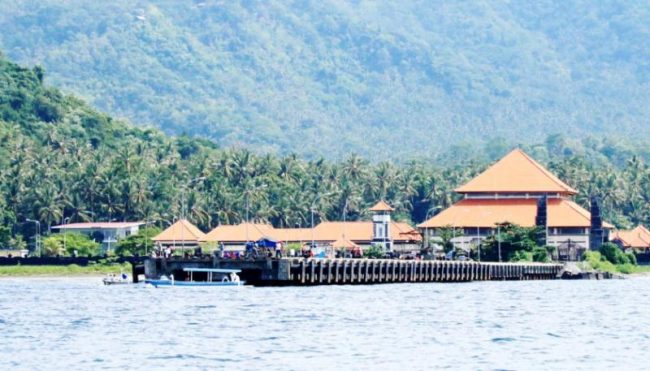 Wisata Dermaga Tanah Ampo via Balitribune, 1. Wisata Air Terjun Yeh Poh, 2. Wisata Bukit Asmara, 3. Wisata Air Terjun Telaga Waja, 4. Wisata Masjid Baiturrahman, 5. Wisata Pura Bukit Gumang, 6. Wisata Air Terjun Jagasatru, 7. Wisata Gunung Dwangga, 8. Wisata Air Terjun Tibu Kresek, 9. Wisata Pantai Balina, 10. Wisata Rumah Coklat, 11. Wisata Telaga Waja Rafting, 12. Wisata Bukit Putung, 13. Wisata Desa Iseh, 14. Wisata Pura Besakih, 15. Wisata Bukit Jambul, 16. Wisata Air Terjun Tibu Tengah, 17. Wisata Air Terjun Yeh Labuh, 18. Wisata Banjar Bukit Tabunan, 19. Wisata Cepik Sidemen, 20.  Wisata Pantai Wates, 21. Wisata Jembatan Kuning Yeh Unda, 22. Wisata Air Terjun Tibumati, 23. Wisata Bukit Nampo Sibetan, 24.  Wisata Dermaga Tanah Ampo, 25. Wisata Pantai Jasri, 26. Wisata bendungan Yeh Unda Hulu, 27. Wisata Pantai Labuan Jelung, 28. Wisata Pantai Ujung, 29. Wisata Kuliner sate Lilit, 30. Wisata Kuliner Nasi Sela, 31. Wisata Pantai Pasih Kelod, 32. Wisata White Sand Beach, 33. Wisata Rumah Bambu Pengalon, 34. Wisata Pantai Sosro, 35. Wisata Pura Dalem Puri, 36. Wisata Warung Sunset Point, 37. Wisata Pantai Bias Tugel, 38. Wisata Pura Candidasa, 39. Wisata Blue Lagoon Beach, 40. Wisata Pura Silayukti, 41. Wisata Kuliner Plecing Telengis, 42. Wisata Pura Lempuyang, 43. Wisata Pura Pasar Agung, 44. Wisata Pantai Labuan Amuk, 45.  Wisata Taman Soekasada, 46. Wisata Tenun Ikat Bali Arta Nadi, 47. Wisata Bukit Asah Bugbug, 48. Wisata Kampung Muslim Kecicang Islam, 49. Wisata Gunung Agung, 50. Wisata Pantai Virgin, 51. Lotus Lagoon Candidasa, 52. Wisata Tenganan Pegringsingan, 53. Wisata Yeh Malet, 54. Wisata Pantai Tapak Lawang, 55. Wisata Puri Agung Karangasem, 56. Wisata Tirta Gangga, 57. Wisata Padangbai, 58. Wisata Rumah Pohon, 59. Wisata Agrowisata Abian Salak, 60. Wisata Pantai Jemeluk, 61. Wisata Pantai Tulamben, 62. Ayunan Sidemen Bali, 63. Diving dan Snorkeling di Pantai Amed, 64. Air Terjun Batu Angsel, 65. Padang Bunga Kasna, 66. Ladang Bunga Gemitir, 67. Rumah Pohon Bukit Lemped