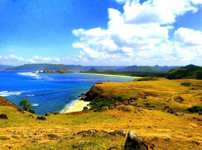 Wisata Pantai Merese via IG @ukhti_sitii, 1. Wisata Pantai Selong Belanak, 2. Wisata Pantai Mawun, 3. Wisata Pantai Tanjung Aan, 4. Pantai Semeti, 5. Wisata Pantai Cemara, 6. Wisata Pantai Kuta, 7. Wisata Pantai Batu Katak, 8. Wisata Pantai Batu Payung, 9. Wisata Air Terjun Benang Kelambu, 10. Wisata Air Terjun Batu Kawangan, 11. Wisata Desa Adat Sade, 12. Wisata Kuliner Ayam Bakar Taliwang, 13. Wisata Pantai Merese, 14. Wisata Pantai Serenting, 15. Wisata Pantai Tunak, 16. Wisata Air Terjun Benang Stokel, 17. Wisata Kuliner Bebalung Lombok, 18. Pantai Gerupuk, 19. Belajar Menenun di Desa Sukarara, 20. Pantai Seger, 21. Desa Sade, 22. Taman Wisata Alam Gunung Tunak, 23. Gua Bangkang, 24. Pantai Tanjung Bongo