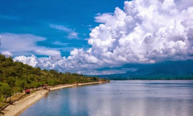 Wisata Pantai Kalaki via Berita11, 1. Wisata Cagar Budaya Uma Lengge, 2. Wisata Bukit Pundu Nence, 3. Wisata Pulau Ular, 4. Wisata Pantai Wane, 5. Wisata Pantai Kalaki, 6. Wisata Pantai Lariti, 7. Wisata Pantai Lawata, 8. Wisata Pantai Rontu, 9. Wisata Pantai Pink, 10. Wisata Pantai Labangka, 11. Wisata Pulau Kelapa, 12. Wisata Tanjung Meriam, 13. Wisata Pantai Papa, 14. Wisata Pantai Torowamba, 15. Wisata Pantai So Dau, 16. Wisata Pantai Oi Caba, 17. Wisata Sungai Kalate Ndira, 18. Wisata Air Terjun Busu, 19. Wisata Gunung Tambora, 20. Bukit Pundu Nence, 21. Wisata Bukit Matompo, 22. Wisata Pantai Wadu Baba, 23. Wisata Pulau Sangeang, 24. Wisata Museum Asi Mbojo, 25. Wisata Air Terjun Bombo Roi, 26. Wisata Gua Ringi Ncanga, 27. Wisata Pulau Kambing, 28. Pantai Lawoli, 29. Pantai So Numbe, 30. Dermaga TPI, 31. Air Terjun Kalemba, 32. Air Terjun Bombo Ntonggu, 33. Pemandian Madapangga