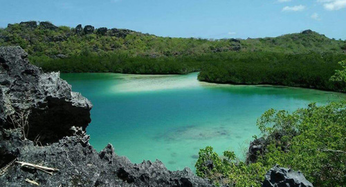 Wisata Pantai Telaga Nirwana via Rotendaokabgoid - tempat wisata di Rote Ndao, 1. Wisata Batu Termanu, 2. Wisata Tangga 300, 3. Wisata Pantai Mulut Seribu, 4. Wisata Pantai Nembrala, 5. Wisata Mata Air Oemau, 6. Wisata Pulau Do’o, 7. Wisata Pantai Tolanamon, 8. Wisata Pulau Ndana, 9. Wisata Bukit Bebalain, 10. Wisata Danau Laut Mati, 11. Wisata Pantai Bo’a, 12. Wisata Pantai Laviti, 13. Wisata Pemandian Sulimatan, 14. Wisata Pantai Tiang Bendera, 15. Wisata Pantai Telaga Nirwana, 16. Wisata Pantai Dombo, 17. Pantai dan Hutan Mangrove Litianak, 18. Air Terjun Fakakain Oefamba, 19. Air Terjun Oe Kod’de, 20. Titik Nol Kilometer Selatan Indonesia, 21. Pantai Oebi’ik dan Pantai Lala’din, 22. Telaga Leleen Landu, 23. Puncak ASEAN, 24. Pantai Oeseli, 25. Pantai Batu Pintu, 26. Pantai Lifu Lada, 27. Pantai Tongga, 28. Pantai Lutubabatu dan Pantai Tolama, 29. Pantai Sai Oebole, 30. Danau Merah, 31. Pantai Nemberala, 32. Pantai Oesosole
