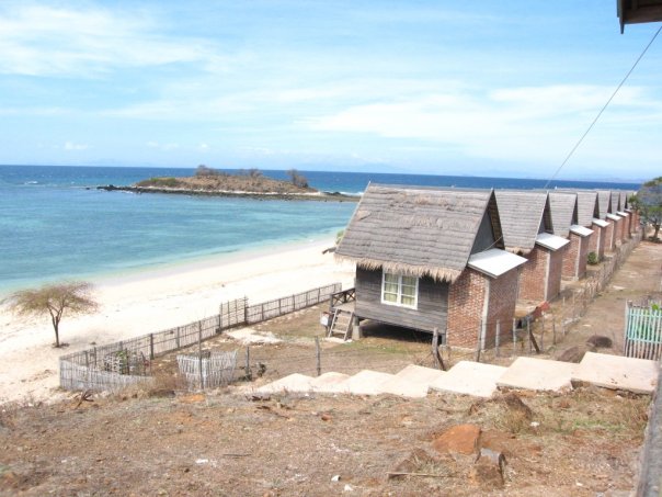 Wisata Pantai Torowamba via Kompasiana, 1. Wisata Cagar Budaya Uma Lengge, 2. Wisata Bukit Pundu Nence, 3. Wisata Pulau Ular, 4. Wisata Pantai Wane, 5. Wisata Pantai Kalaki, 6. Wisata Pantai Lariti, 7. Wisata Pantai Lawata, 8. Wisata Pantai Rontu, 9. Wisata Pantai Pink, 10. Wisata Pantai Labangka, 11. Wisata Pulau Kelapa, 12. Wisata Tanjung Meriam, 13. Wisata Pantai Papa, 14. Wisata Pantai Torowamba, 15. Wisata Pantai So Dau, 16. Wisata Pantai Oi Caba, 17. Wisata Sungai Kalate Ndira, 18. Wisata Air Terjun Busu, 19. Wisata Gunung Tambora, 20. Bukit Pundu Nence, 21. Wisata Bukit Matompo, 22. Wisata Pantai Wadu Baba, 23. Wisata Pulau Sangeang, 24. Wisata Museum Asi Mbojo, 25. Wisata Air Terjun Bombo Roi, 26. Wisata Gua Ringi Ncanga, 27. Wisata Pulau Kambing, 28. Pantai Lawoli, 29. Pantai So Numbe, 30. Dermaga TPI, 31. Air Terjun Kalemba, 32. Air Terjun Bombo Ntonggu, 33. Pemandian Madapangga