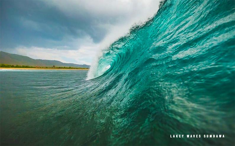 Wisata Pantai lakey, 1. Wisata Pulau Satonda, 2. Wisata Gunung Tambora, 3. Wisata Padang Savana Doro Ncanga, 4. Wisata Bukit Matompo, 5. Wisata Nisa Pudu, Wisata Teluk Saleh nan Tropis, 6. Wisata Air Terjun Di Sori Oi Marai, 7. Wisata Pantai Hodo, 8. Wisata Air Terjun Panca Saneo, 9. Wisata Masjid Baiturrahman Dompu, 10. Wisata Pantai Ria, 11. Wisata Air Terjun Kancira, 12. Wisata Bendungan Mila, 13. Wisata Rora, 14. Wisata Air Terjun Walet Putih, 15. Wisata Ncanga Tolu, 16. Wisata Pantai Lakey, 17. Bukit Sultan, 18. Air Terjun Sori Panca, 19. Pantai Wadu Jao