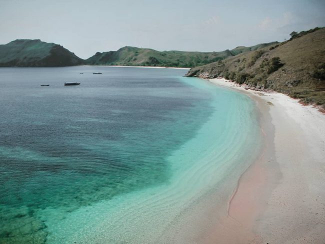 Wisata Pulau Kelapa via IG @ataaa12, 1. Wisata Cagar Budaya Uma Lengge, 2. Wisata Bukit Pundu Nence, 3. Wisata Pulau Ular, 4. Wisata Pantai Wane, 5. Wisata Pantai Kalaki, 6. Wisata Pantai Lariti, 7. Wisata Pantai Lawata, 8. Wisata Pantai Rontu, 9. Wisata Pantai Pink, 10. Wisata Pantai Labangka, 11. Wisata Pulau Kelapa, 12. Wisata Tanjung Meriam, 13. Wisata Pantai Papa, 14. Wisata Pantai Torowamba, 15. Wisata Pantai So Dau, 16. Wisata Pantai Oi Caba, 17. Wisata Sungai Kalate Ndira, 18. Wisata Air Terjun Busu, 19. Wisata Gunung Tambora, 20. Bukit Pundu Nence, 21. Wisata Bukit Matompo, 22. Wisata Pantai Wadu Baba, 23. Wisata Pulau Sangeang, 24. Wisata Museum Asi Mbojo, 25. Wisata Air Terjun Bombo Roi, 26. Wisata Gua Ringi Ncanga, 27. Wisata Pulau Kambing, 28. Pantai Lawoli, 29. Pantai So Numbe, 30. Dermaga TPI, 31. Air Terjun Kalemba, 32. Air Terjun Bombo Ntonggu, 33. Pemandian Madapangga