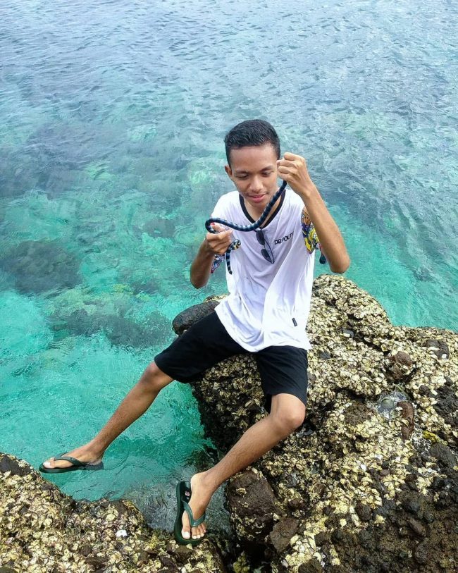 Wisata Pulau Ular via IG @arahman_az, 1. Wisata Cagar Budaya Uma Lengge, 2. Wisata Bukit Pundu Nence, 3. Wisata Pulau Ular, 4. Wisata Pantai Wane, 5. Wisata Pantai Kalaki, 6. Wisata Pantai Lariti, 7. Wisata Pantai Lawata, 8. Wisata Pantai Rontu, 9. Wisata Pantai Pink, 10. Wisata Pantai Labangka, 11. Wisata Pulau Kelapa, 12. Wisata Tanjung Meriam, 13. Wisata Pantai Papa, 14. Wisata Pantai Torowamba, 15. Wisata Pantai So Dau, 16. Wisata Pantai Oi Caba, 17. Wisata Sungai Kalate Ndira, 18. Wisata Air Terjun Busu, 19. Wisata Gunung Tambora, 20. Bukit Pundu Nence, 21. Wisata Bukit Matompo, 22. Wisata Pantai Wadu Baba, 23. Wisata Pulau Sangeang, 24. Wisata Museum Asi Mbojo, 25. Wisata Air Terjun Bombo Roi, 26. Wisata Gua Ringi Ncanga, 27. Wisata Pulau Kambing, 28. Pantai Lawoli, 29. Pantai So Numbe, 30. Dermaga TPI, 31. Air Terjun Kalemba, 32. Air Terjun Bombo Ntonggu, 33. Pemandian Madapangga