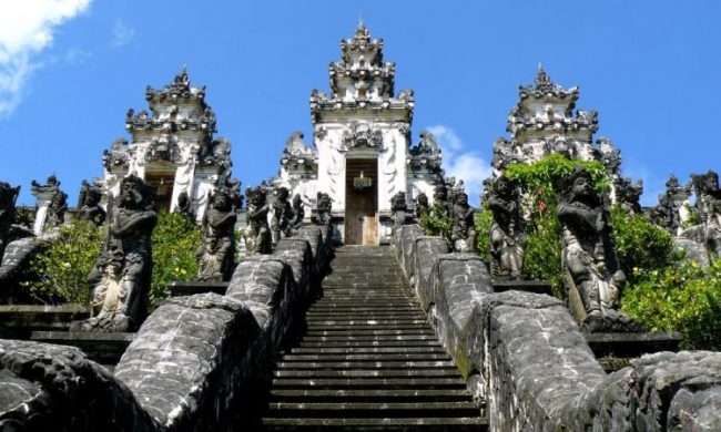 Wisata Pura Candidasa via Trip101, 1. Wisata Air Terjun Yeh Poh, 2. Wisata Bukit Asmara, 3. Wisata Air Terjun Telaga Waja, 4. Wisata Masjid Baiturrahman, 5. Wisata Pura Bukit Gumang, 6. Wisata Air Terjun Jagasatru, 7. Wisata Gunung Dwangga, 8. Wisata Air Terjun Tibu Kresek, 9. Wisata Pantai Balina, 10. Wisata Rumah Coklat, 11. Wisata Telaga Waja Rafting, 12. Wisata Bukit Putung, 13. Wisata Desa Iseh, 14. Wisata Pura Besakih, 15. Wisata Bukit Jambul, 16. Wisata Air Terjun Tibu Tengah, 17. Wisata Air Terjun Yeh Labuh, 18. Wisata Banjar Bukit Tabunan, 19. Wisata Cepik Sidemen, 20.  Wisata Pantai Wates, 21. Wisata Jembatan Kuning Yeh Unda, 22. Wisata Air Terjun Tibumati, 23. Wisata Bukit Nampo Sibetan, 24.  Wisata Dermaga Tanah Ampo, 25. Wisata Pantai Jasri, 26. Wisata bendungan Yeh Unda Hulu, 27. Wisata Pantai Labuan Jelung, 28. Wisata Pantai Ujung, 29. Wisata Kuliner sate Lilit, 30. Wisata Kuliner Nasi Sela, 31. Wisata Pantai Pasih Kelod, 32. Wisata White Sand Beach, 33. Wisata Rumah Bambu Pengalon, 34. Wisata Pantai Sosro, 35. Wisata Pura Dalem Puri, 36. Wisata Warung Sunset Point, 37. Wisata Pantai Bias Tugel, 38. Wisata Pura Candidasa, 39. Wisata Blue Lagoon Beach, 40. Wisata Pura Silayukti, 41. Wisata Kuliner Plecing Telengis, 42. Wisata Pura Lempuyang, 43. Wisata Pura Pasar Agung, 44. Wisata Pantai Labuan Amuk, 45.  Wisata Taman Soekasada, 46. Wisata Tenun Ikat Bali Arta Nadi, 47. Wisata Bukit Asah Bugbug, 48. Wisata Kampung Muslim Kecicang Islam, 49. Wisata Gunung Agung, 50. Wisata Pantai Virgin, 51. Lotus Lagoon Candidasa, 52. Wisata Tenganan Pegringsingan, 53. Wisata Yeh Malet, 54. Wisata Pantai Tapak Lawang, 55. Wisata Puri Agung Karangasem, 56. Wisata Tirta Gangga, 57. Wisata Padangbai, 58. Wisata Rumah Pohon, 59. Wisata Agrowisata Abian Salak, 60. Wisata Pantai Jemeluk, 61. Wisata Pantai Tulamben, 62. Ayunan Sidemen Bali, 63. Diving dan Snorkeling di Pantai Amed, 64. Air Terjun Batu Angsel, 65. Padang Bunga Kasna, 66. Ladang Bunga Gemitir, 67. Rumah Pohon Bukit Lemped