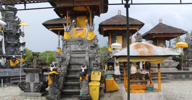 Wisata Pura Jati via Bumimakepungjembrana, 1. Pantai Perancak, 2. Wisata Pantai Medewi, 3. Pura Rambut Siwi, 4. Wisata Pantai Perancak Candikusuma, 5. Wisata Teluk Gilimanuk, 6. Wisata Monumen Lintas Laut Jawa – Bali, 7. Taman Nasional Bali Barat, 8. Wisata Bendungan Palasari, 9. Wisata Bunut Bolong, 10. Wisata Pantai Baluk Rening, 11. Wisata Pura Jati, 12. Wisata Pantai Delod Berawah, 13. Wisata Pantai Pengeragoan, 14. Wisata Pura Majapahit, 15. Wisata Museum Manusia Purba, 16. Wisata Air Tirta Lestari Gumbrih, 17. Wisata Desa Sangkaragung, 18. Wisata Rest Area Rambut Siwi, 19. Wisata Alun – Alun Jembrana, 20. Wisata Bendungan Benel, 21. Wisata Karang Sewu, 22. Wisata Desa Blimbing, 23. Wisata Makam Tua, 24. Wisata Rumah Panggung, 25. Wisata Kuliner Ayam Betutu, 26. Wisata Tukad Gelar, 27. Wisata Air Terjun Juwuk Manis, 28. Wisata Makepung, 29. Wisata Puncak Mawar, 30. Pantai Yeh Leh, 31. Pantai Yeh Kuning, 32. Pantai Candikusuma, 33. Wisata Pantai Pebuahan, 34. Wisata Taman Siwa, 35. Pelabuhan Perikanan Pengambengan, 36. Air Terjun Bidadari, 37. Wisata Pelabuhan Gilimanuk, 38. Puncak JR, 39. Wisata Green Cliff Yeh Embang Kangin, 40. Pantai Karang Impian, 41. Air Terjun Batu Belah Dewasana, 42. Waterpark Giri Buana, 43. Pura Jagatnatha