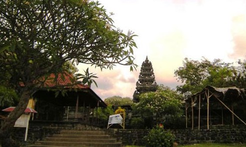 Wisata Pura Silayukti, 1. Wisata Air Terjun Yeh Poh, 2. Wisata Bukit Asmara, 3. Wisata Air Terjun Telaga Waja, 4. Wisata Masjid Baiturrahman, 5. Wisata Pura Bukit Gumang, 6. Wisata Air Terjun Jagasatru, 7. Wisata Gunung Dwangga, 8. Wisata Air Terjun Tibu Kresek, 9. Wisata Pantai Balina, 10. Wisata Rumah Coklat, 11. Wisata Telaga Waja Rafting, 12. Wisata Bukit Putung, 13. Wisata Desa Iseh, 14. Wisata Pura Besakih, 15. Wisata Bukit Jambul, 16. Wisata Air Terjun Tibu Tengah, 17. Wisata Air Terjun Yeh Labuh, 18. Wisata Banjar Bukit Tabunan, 19. Wisata Cepik Sidemen, 20.  Wisata Pantai Wates, 21. Wisata Jembatan Kuning Yeh Unda, 22. Wisata Air Terjun Tibumati, 23. Wisata Bukit Nampo Sibetan, 24.  Wisata Dermaga Tanah Ampo, 25. Wisata Pantai Jasri, 26. Wisata bendungan Yeh Unda Hulu, 27. Wisata Pantai Labuan Jelung, 28. Wisata Pantai Ujung, 29. Wisata Kuliner sate Lilit, 30. Wisata Kuliner Nasi Sela, 31. Wisata Pantai Pasih Kelod, 32. Wisata White Sand Beach, 33. Wisata Rumah Bambu Pengalon, 34. Wisata Pantai Sosro, 35. Wisata Pura Dalem Puri, 36. Wisata Warung Sunset Point, 37. Wisata Pantai Bias Tugel, 38. Wisata Pura Candidasa, 39. Wisata Blue Lagoon Beach, 40. Wisata Pura Silayukti, 41. Wisata Kuliner Plecing Telengis, 42. Wisata Pura Lempuyang, 43. Wisata Pura Pasar Agung, 44. Wisata Pantai Labuan Amuk, 45.  Wisata Taman Soekasada, 46. Wisata Tenun Ikat Bali Arta Nadi, 47. Wisata Bukit Asah Bugbug, 48. Wisata Kampung Muslim Kecicang Islam, 49. Wisata Gunung Agung, 50. Wisata Pantai Virgin, 51. Lotus Lagoon Candidasa, 52. Wisata Tenganan Pegringsingan, 53. Wisata Yeh Malet, 54. Wisata Pantai Tapak Lawang, 55. Wisata Puri Agung Karangasem, 56. Wisata Tirta Gangga, 57. Wisata Padangbai, 58. Wisata Rumah Pohon, 59. Wisata Agrowisata Abian Salak, 60. Wisata Pantai Jemeluk, 61. Wisata Pantai Tulamben, 62. Ayunan Sidemen Bali, 63. Diving dan Snorkeling di Pantai Amed, 64. Air Terjun Batu Angsel, 65. Padang Bunga Kasna, 66. Ladang Bunga Gemitir, 67. Rumah Pohon Bukit Lemped