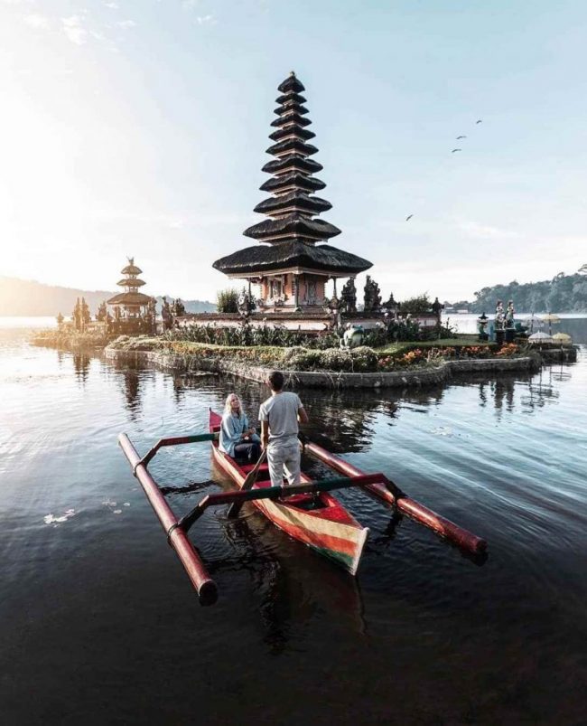 Wisata Pura Ulun Danu Brata Bedugal via IG @backpackersintheworld, 1. Wisata Pura Ulun Danu Brata Bedugal, 2. Wisata Air Panas Angseri, 3. Wisata Air Panas Penatahan, 4. Wisata Air Panas Belulang, 5. Wisata Air Terjun Pujungan, 6. Wisata Pantai Beraban di Kediri, 7. Wisata Museum Subak, 8. Wisata Kebun Raya Bali, 9. Wisata Sawah Berundak Jatiluwih, 10. Wisata Danau Tamblingan, 11. Wisata Pantai Kedungu, 12. Wisata Pantai Soka Tabanan, 13. Wisata Pantai Pasut Tabanan, 14. Wisata Pantai Klecung, 15. Wisata Pantai Kelating, 16. Wisata Pantai Yeh Leh, 17. Wisata Kuliner Entil Pupuan, 18. Wisata Pantai Balian, 19. Wisata Hutan Monyet Alas Kedaton, 20. Wisata Patung Siwa Pura Malen, 21. Wisata Air Terjun Blahmantung, 22. Wisata Pantai Suraberata, 23. Wisata Pasar Kodok, 24. Wisata Kuliner Nasi sambel Bejek Matah, 25. Wisata Kuliner Nasi Angin, 26. Wisata Bedugul, 27. Wisata Pura Alas Kedaton Tabanan, 28. Wisata Pura Mekori Tabanan, 29. Wisata Pura Tanah Lot, 30. Wisata Puri Anyar Kerambitan, 31. Wisata Taman Kupu – Kupu, 32. Wisata Taman Pahlawan Margarana, 33. Wisata Kebun Buah Strawberry Bedugul, 34. Wisata Vihara Dharma Giri, 35. Wisata Pantai Nyanyi, 36. Wisata Puri Agung Kerambitan, 37. Wisata Pura Luhur Batukaru, 38. Wisata Lereng Gunung Batukaru, 39. Wisata Patung Leak Yeh Gangga, 40. Wisata Pantai Yeh Gangga, 41. Wisata Pura Batu Bolong, 42. Bali Tree Top Adventure Park, 43. Air Terjun Leke-leke, 44. Air Terjun Yeh Ho, 45. Air Terjun Blemantung, 46. Pantai Melasti Tabanan, 47. Sun Flowers Belayu, 48. Air Terjun Pengempu