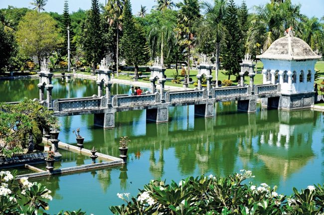 Wisata Taman Soekasada, 1. Wisata Air Terjun Yeh Poh, 2. Wisata Bukit Asmara, 3. Wisata Air Terjun Telaga Waja, 4. Wisata Masjid Baiturrahman, 5. Wisata Pura Bukit Gumang, 6. Wisata Air Terjun Jagasatru, 7. Wisata Gunung Dwangga, 8. Wisata Air Terjun Tibu Kresek, 9. Wisata Pantai Balina, 10. Wisata Rumah Coklat, 11. Wisata Telaga Waja Rafting, 12. Wisata Bukit Putung, 13. Wisata Desa Iseh, 14. Wisata Pura Besakih, 15. Wisata Bukit Jambul, 16. Wisata Air Terjun Tibu Tengah, 17. Wisata Air Terjun Yeh Labuh, 18. Wisata Banjar Bukit Tabunan, 19. Wisata Cepik Sidemen, 20.  Wisata Pantai Wates, 21. Wisata Jembatan Kuning Yeh Unda, 22. Wisata Air Terjun Tibumati, 23. Wisata Bukit Nampo Sibetan, 24.  Wisata Dermaga Tanah Ampo, 25. Wisata Pantai Jasri, 26. Wisata bendungan Yeh Unda Hulu, 27. Wisata Pantai Labuan Jelung, 28. Wisata Pantai Ujung, 29. Wisata Kuliner sate Lilit, 30. Wisata Kuliner Nasi Sela, 31. Wisata Pantai Pasih Kelod, 32. Wisata White Sand Beach, 33. Wisata Rumah Bambu Pengalon, 34. Wisata Pantai Sosro, 35. Wisata Pura Dalem Puri, 36. Wisata Warung Sunset Point, 37. Wisata Pantai Bias Tugel, 38. Wisata Pura Candidasa, 39. Wisata Blue Lagoon Beach, 40. Wisata Pura Silayukti, 41. Wisata Kuliner Plecing Telengis, 42. Wisata Pura Lempuyang, 43. Wisata Pura Pasar Agung, 44. Wisata Pantai Labuan Amuk, 45.  Wisata Taman Soekasada, 46. Wisata Tenun Ikat Bali Arta Nadi, 47. Wisata Bukit Asah Bugbug, 48. Wisata Kampung Muslim Kecicang Islam, 49. Wisata Gunung Agung, 50. Wisata Pantai Virgin, 51. Lotus Lagoon Candidasa, 52. Wisata Tenganan Pegringsingan, 53. Wisata Yeh Malet, 54. Wisata Pantai Tapak Lawang, 55. Wisata Puri Agung Karangasem, 56. Wisata Tirta Gangga, 57. Wisata Padangbai, 58. Wisata Rumah Pohon, 59. Wisata Agrowisata Abian Salak, 60. Wisata Pantai Jemeluk, 61. Wisata Pantai Tulamben, 62. Ayunan Sidemen Bali, 63. Diving dan Snorkeling di Pantai Amed, 64. Air Terjun Batu Angsel, 65. Padang Bunga Kasna, 66. Ladang Bunga Gemitir, 67. Rumah Pohon Bukit Lemped
