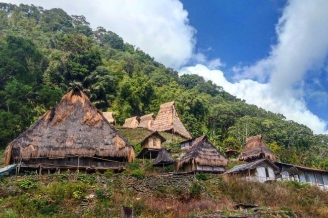 Kampung Adat Saga via IG @andri_yuni, 1. Wisata Taman Renungan Bung Karno, 2. Wisata Situs Pengasingan Bung Karno, 3. Wisata Pantai Tangga Alam, 4. Wisata Pantai Mbu’u, 5. Wisata Pantai Ria, 6. Wisata Museum Tenun Ikat, 7. Wisata Museum Bahari, 9. Wisata Kampung Adat Wologai, 10. Wisata Kampung Adat Ranggase, 11. Wisata Gunung Meja, 12. Wisata Gunung Iya, 13. Wisata Danau Kelimutu, 14. Wisata Pantai Batu Cincin, 15. Wisata Air Terjun Murundao Ende, 16. Pantai Batu Biru, 17. Pantai Ena Bara Maurole, 18. Air Terjun Kede Bodu, 19. Bukit Cinta Ende, 20. Kampung Adat Saga, 21. Bukit Liaga, 22. Kampung Adat Wolotopo