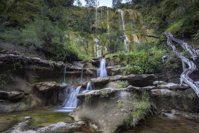 Wisata Air Terjun Kanabu Wai via IG @umbustevie, 1. Wisata Bukit Tanarara, 2. Wisata Bukit Wairinding, 3. Wisata Bukit Mondu, 4. Wisata Bukit Persaudaraan, 5. Wisata Pantai Tarimbang, 6. Wisata Pantai Walakiri, 7. Wisata Padang Savana Puru Kambera, 8. Wisata Pantai Watuparunu, 9. Wisata Air Terjun Tanggedu, 10. Wisata Pantai Padadita, 11. Wisata Air Terjun Hirumanu, 12. Wisata Air Terjun Kanabu Wai, 13. Wisata Air Terjun Laiwi, 14. Wisata Air Terjun Wai Marang, 15. Wisata Air Terjun Kolam Jodoh Lawa, 16. Wisata Goa Kanabu Wai, 17. Wisata Bendungan Kambaniru, Lambanapu, 18. Wisata Kampung Adat Rende, 19. Wisata Bunga Sakura Sumba Timur, 20. Wisata Taman Kincir Angin Maubukol, 21. Wisata Pantai Puru Kambera, 22. Wisata Air Terjun Koalat, 23. Bukit Tenau