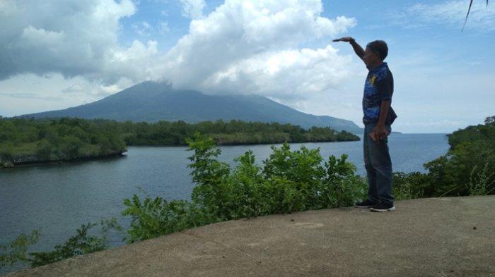 Wisata Batu Payung via Pos Kupang, 1. Wisata Pantai Bean, 2. Wisata Pantai Lewolein, 3. Wisata Pantai Waijarang, 4. Wisata Pantai Mingar, 5. Wisata Air Terjun Lodovavo Atawuwur, 6. Wisata Tanjung Nuhanera, 7. Wisata Dapur Alam Watuwawer, 8. Wisata Desa Nelayan Lamalera, 9. Wisata Taman Daun Lewoleba, 10. Wisata Bukit Cinta Waijarang, 11. Wisata Batu Payung, 12. Wisata Pulau Siput, 13. Wisata Bukit Wade, 14. Bukit Doa Watomiten
