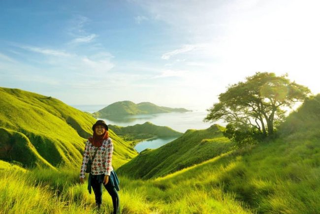 Wisata Gili Lawa via IG @fifiolutfia - Tempat Wisata di Manggarai Barat, 1. Wisata Pantai Watuweri, 2. Wisata Gili Labak, 3. Wisata Pulau Bidadari, 4. Wisata Taman Nasional Komodo, 5. Wisata Gua Batu Cermin, 6. Wisata Danau Sano Nggoang, 7. Wisata Istana Ular, 8. Wisata Pulau Kelor, 9. Wisata Pink Beach, 10. Wisata Air Terjun Cunca Rami, 11. Wisata Air Terjun Cuanca Wulang, 12. Wisata Gili Lawa, 13. Wisata Pulau Padar
