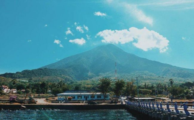 Wisata Gunung Ile Mandiri via IG @fauziyahn, 1. Wisata Taman Bukit Fatimah, 2. Wisata Danau Asmara, 3. Wisata Pelabuhan Larantuka, 4. Wisata Istana Raja Larantuka, 5. Wisata Pulau Konga, 6. Wisata Pulau Adonara, 7. Wisata Pulau Solor, 8. Wisata Danau Waibelen, 9. Wisata Pantai Asam Satu, 10. Wisata Pantai Weri, 11. Wisata Pantai Kawaliwu, 12. Wisata Pantai Rako, 13. Wisata Pantai Ina Burak, 14. Wisata Pantai Lagaloe, 15. Wisata Pantai Neren Watotena, 16. Wisata Pantai Nuha, 17. Wisata Gunung Ile Mandiri, 18. Wisata Pemandian Air Panas Mokantarak, 19. Wisata Desa Wae Rebo, 20. Wisata Air Terjun Cunca Wulang, 21. Pantai Paihaka, 22. Pantai Watohari, 23. Pantai Deri, 24. Pantai Tanjung Bunga, 25. Pantai Kahale