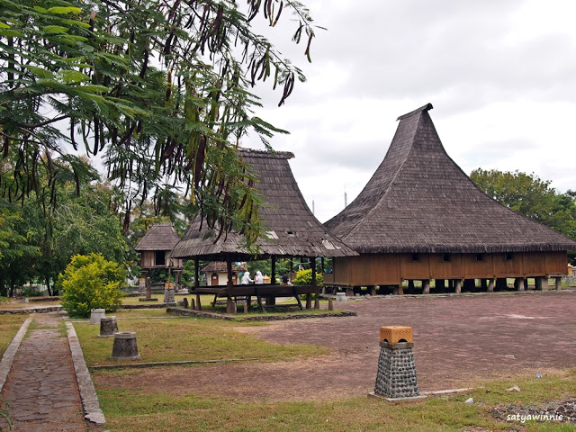 Wisata Museum Tenun Ikat via Satyawinnie, 1. Wisata Taman Renungan Bung Karno, 2. Wisata Situs Pengasingan Bung Karno, 3. Wisata Pantai Tangga Alam, 4. Wisata Pantai Mbu’u, 5. Wisata Pantai Ria, 6. Wisata Museum Tenun Ikat, 7. Wisata Museum Bahari, 9. Wisata Kampung Adat Wologai, 10. Wisata Kampung Adat Ranggase, 11. Wisata Gunung Meja, 12. Wisata Gunung Iya, 13. Wisata Danau Kelimutu, 14. Wisata Pantai Batu Cincin, 15. Wisata Air Terjun Murundao Ende, 16. Pantai Batu Biru, 17. Pantai Ena Bara Maurole, 18. Air Terjun Kede Bodu, 19. Bukit Cinta Ende, 20. Kampung Adat Saga, 21. Bukit Liaga, 22. Kampung Adat Wolotopo