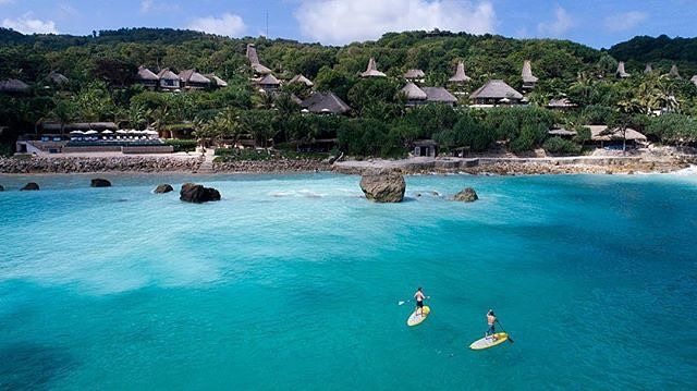 Wisata Nihiwatu Beach, 1. Wisata Danau Malaikat, Laguna Weekuri, 2. Wisata Air Terjun Waikelo Sawah, 3. Wisata Desa Ratenggaro, 4. Wisata Kampung Tarung, 5. Wisata Pantai Mbawana, 6. Wisata Air Terjun Waimarang, 7. Wisata Air Terjun Tanggedu, 8. Wisata Nihiwatu Beach, 9. Wisata Patung Kuda Kota Waikabubak, 10. Wisata Pantai Kerewei, 11. Wisata Kampung Parijing, 12. Wisata Pantai Lailiang, 13. Wisata Pantai Pahiwi, 14. Wisata Pantai Bina Natu, 15. Wisata Kampung Adat Praigoli, 16. Wisata Pantai Ratenggaro