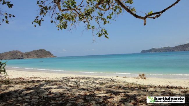 Wisata Pantai Aili via hjf-ringan.blogspotcom, 1. Wisata Pantai Maloba, 2. Wisata Pantai Aili, 3. Wisata Pantai Konda Maloba, 4. Wisata Pantai Wendei, 5. Wisata Bukit Mamboro, 6. Wisata Kampung Adat Wawarongu, 7. Wisata Air Terjun Harunda, 8. Wisata Tugu Ornamen, 9. Wisata Air Terjun Matayangu, 10. Wisata Hutan Tarandu, 11. Bukit Warinding, 12. Wisata Pantai Lenang, 13. Wisata Pantai Kapulit, 14. Bukit Waibakul, 15. Bukit Cendana, 16. Wisata Air Terjun Kolam Jodoh Sumba Timur, 17. Air Terjun Lapopu