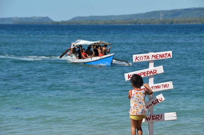 Wisata Pantai Asam Satu, 1. Wisata Taman Bukit Fatimah, 2. Wisata Danau Asmara, 3. Wisata Pelabuhan Larantuka, 4. Wisata Istana Raja Larantuka, 5. Wisata Pulau Konga, 6. Wisata Pulau Adonara, 7. Wisata Pulau Solor, 8. Wisata Danau Waibelen, 9. Wisata Pantai Asam Satu, 10. Wisata Pantai Weri, 11. Wisata Pantai Kawaliwu, 12. Wisata Pantai Rako, 13. Wisata Pantai Ina Burak, 14. Wisata Pantai Lagaloe, 15. Wisata Pantai Neren Watotena, 16. Wisata Pantai Nuha, 17. Wisata Gunung Ile Mandiri, 18. Wisata Pemandian Air Panas Mokantarak, 19. Wisata Desa Wae Rebo, 20. Wisata Air Terjun Cunca Wulang, 21. Pantai Paihaka, 22. Pantai Watohari, 23. Pantai Deri, 24. Pantai Tanjung Bunga, 25. Pantai Kahale