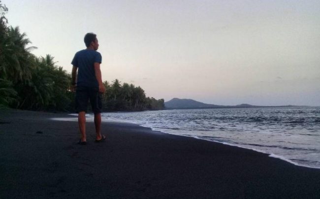 Wisata Pantai Lagaloe via IG @kw.ne_paknorsin, 1. Wisata Taman Bukit Fatimah, 2. Wisata Danau Asmara, 3. Wisata Pelabuhan Larantuka, 4. Wisata Istana Raja Larantuka, 5. Wisata Pulau Konga, 6. Wisata Pulau Adonara, 7. Wisata Pulau Solor, 8. Wisata Danau Waibelen, 9. Wisata Pantai Asam Satu, 10. Wisata Pantai Weri, 11. Wisata Pantai Kawaliwu, 12. Wisata Pantai Rako, 13. Wisata Pantai Ina Burak, 14. Wisata Pantai Lagaloe, 15. Wisata Pantai Neren Watotena, 16. Wisata Pantai Nuha, 17. Wisata Gunung Ile Mandiri, 18. Wisata Pemandian Air Panas Mokantarak, 19. Wisata Desa Wae Rebo, 20. Wisata Air Terjun Cunca Wulang, 21. Pantai Paihaka, 22. Pantai Watohari, 23. Pantai Deri, 24. Pantai Tanjung Bunga, 25. Pantai Kahale