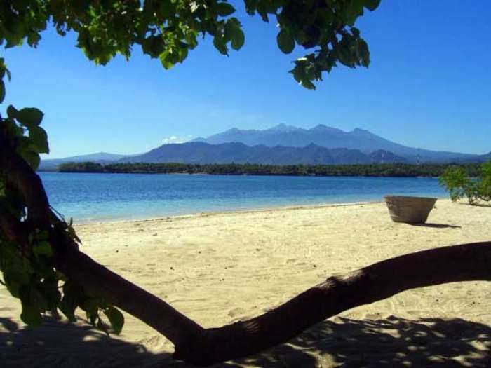 Wisata Pantai Sire via Lombok Indonesiua, 1. Wisata Pantai Penghulu Agung, 2. Wisata Taman Mayura, 3. Wisata Pantai Ampenan, 4. Wisata The Griya, 5. Wisata Religi Ke Masjid Islamic Center NTB, 6. Wisata Pura Batu Bolong, 7. Wisata Pantai Senggigi, 8. Wisata Taman Narmada, 9. Wisata Kota Tua Ampenan, 10. Wisata Pura Meru, 11. Wisata Taman Udayana, 12. Wisata Museum Negeri Nusa Tenggara Barat, 13. Wisata Taman Sangkareanng, 14. Wisata Pura Agung Gunung Sari, 15. Wisata Desa Beleka, 16. Wisata Desa Penunjak, 17. Wisata Pantai Sire, 18. Wisata Pantai Cemare, 19. Wisata Pantai Loang Baloq, 20. Wisata Pantai Nipah, 21. Wisata Kampung Ala Jepang, 22. Wisata Waterpark Kura – Kura
