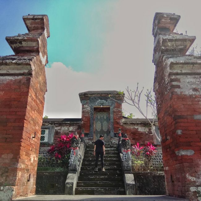 Wisata Taman Narmada via IG @ridwanderful, 1. Wisata Pantai Penghulu Agung, 2. Wisata Taman Mayura, 3. Wisata Pantai Ampenan, 4. Wisata The Griya, 5. Wisata Religi Ke Masjid Islamic Center NTB, 6. Wisata Pura Batu Bolong, 7. Wisata Pantai Senggigi, 8. Wisata Taman Narmada, 9. Wisata Kota Tua Ampenan, 10. Wisata Pura Meru, 11. Wisata Taman Udayana, 12. Wisata Museum Negeri Nusa Tenggara Barat, 13. Wisata Taman Sangkareanng, 14. Wisata Pura Agung Gunung Sari, 15. Wisata Desa Beleka, 16. Wisata Desa Penunjak, 17. Wisata Pantai Sire, 18. Wisata Pantai Cemare, 19. Wisata Pantai Loang Baloq, 20. Wisata Pantai Nipah, 21. Wisata Kampung Ala Jepang, 22. Wisata Waterpark Kura – Kura