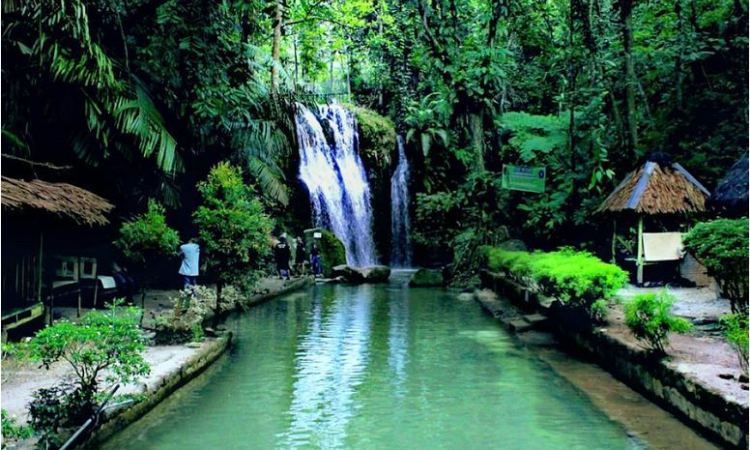 Air Terjun Goa via Pariwisatasumut - Tempat Wisata Di Labuhanbatu Utara, 1. Wisata Sawah Labura, 2. Padang Halaban View, 3. Air Terjun Londut, 4. Pulo Bisky, 5. Rindu Alam Aek Buru, 6. Pantai Monyet, 7. Puncak Hauma Hela, 8. Air Terjun Jeri, 9. Hadabuan Hill, 10. Kuala Hatapang, 11. Tebing Batu Napponol, 12. Turunan Sikkam, 13. Air Terjun Tajopit, 14. Air Terjun Bertingkat, 15. Wisata Aek Ronggas, 16. Puncak Manhalese , 17. Sungai Pirlok, 18. Hajoran               , 19. Tangkahan Lobu, 20. Air Terjun Goa, 21. Goa Kaca, 22. Air Terjun Mbah Kalsan, 23. Kelok Sembilan Labura, 24. Bukit Pamingke, 25. Wisata Salak Pondoh, 26. Wisata Alam Aek Sordang, 27. Air Terjun Pelangi