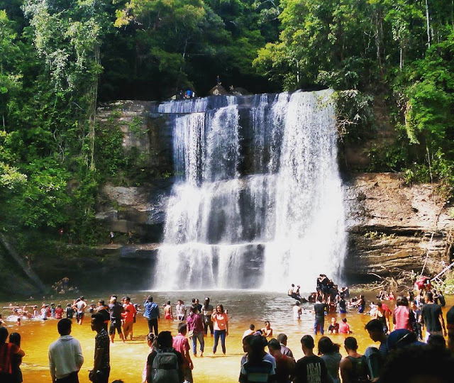 Air Terjun Riam Dait via IG @Ibon_delay, 1. Air Terjun Rombo Katio, 2. Air Terjun Melanggar, 3. Goa Tangandu, 4. Air Terjun Riam Dait, 5. Air Terjun Terinting, 6. Air Terjun Selanei, 7. Air Terjun Engkanan, 8. Air Terjun Riam Bedawan, 9. Air Terjun Riam Solakng, 10. Air Terjun Angkabang, 11. Makam Raja Landak, 12. Air Terjun Sahai Sebelas, 13. Bukit Terinting, 14. Air Terjun Tikalong, 15. Bukit Batu Pakumbang, 16. Riam Angan Tembawang, 17. Air Terjun Banangar, 18. Makam Juang Mandor, 19. Keraton Ismahayana, 20. Masjid Djami, 21. Air Terjun Rombo Pangaak, 22. Air Terjun Riam Jambu, 23. Goa Sanyan, 24. Rumah Betang Saham, 25. Wisata Gunung Seha, 26. Bukit Laur, 27. Bukit Batu Pakumbang, 28. Wisata Air Terjun Setagung, 29. Rombo Terintik, 30. Rombo Semabak, 31. Riam Bedawan, 32. Air Terjun Ringin, 33. Air Terjun Ampar Jawa