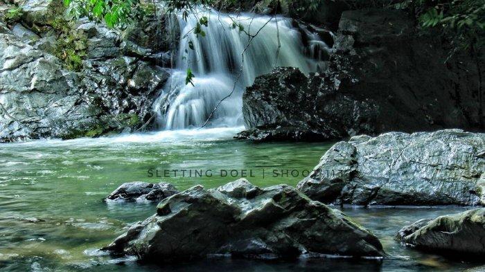 Air Terjun Riam Solakng via Sletting Doel, 1. Air Terjun Rombo Katio, 2. Air Terjun Melanggar, 3. Goa Tangandu, 4. Air Terjun Riam Dait, 5. Air Terjun Terinting, 6. Air Terjun Selanei, 7. Air Terjun Engkanan, 8. Air Terjun Riam Bedawan, 9. Air Terjun Riam Solakng, 10. Air Terjun Angkabang, 11. Makam Raja Landak, 12. Air Terjun Sahai Sebelas, 13. Bukit Terinting, 14. Air Terjun Tikalong, 15. Bukit Batu Pakumbang, 16. Riam Angan Tembawang, 17. Air Terjun Banangar, 18. Makam Juang Mandor, 19. Keraton Ismahayana, 20. Masjid Djami, 21. Air Terjun Rombo Pangaak, 22. Air Terjun Riam Jambu, 23. Goa Sanyan, 24. Rumah Betang Saham, 25. Wisata Gunung Seha, 26. Bukit Laur, 27. Bukit Batu Pakumbang, 28. Wisata Air Terjun Setagung, 29. Rombo Terintik, 30. Rombo Semabak, 31. Riam Bedawan, 32. Air Terjun Ringin, 33. Air Terjun Ampar Jawa