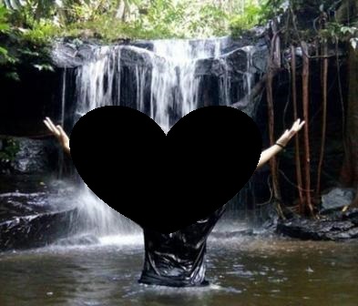Air Terjun Sahai Pelangkah, 1. Air Terjun Entoba, 2. Sungai Desa Nyanggai, 3. Air Terjun Gurung Melawi, 4. Pemandian KM 10, 5. Danau Lobur, 6. Jembatan Gantung Desa Nanga Menunuk, 7. Sungai Belaban, 8. Air Terjun Nibung, 9. Sungai Pinoh, 10. Embung Bemban, 11. Danau Biru Melawi, 12. Air Terjun Sahai Penahan, 13. Taman Nasional Bukit Raya Bukit Baka, 14. Riam Sengiang, 15. Batu Licin, 16. Sungai Melaw, 17. Bukit Matok, 18. Tugu Republik Indonesia Serikat, 19. Bukit Lintang, 20. Tugu Juang, 21. Air Terjun Sahai Apat, 22. Bukit Saran, 23. Sungai Desa Tiong Keranjik, 24. Padang Rumput Desa Sidomulyo, 25. Air Terjun Sahai Sawit, 26. Air Terjun Sahai Pelangkah, 27. Air Terjun Desa Ella Hulu, 28. Kolam Stadion Olahraga, 29. Yayasan Mawar, 30. Bukit Desa Nanga Siyai, 31. Bukit Desa Domet Permai, 32. Bukit Batu Menangis, 33. Air Terjun Kumpang Arang, 34. Gunung Kelam, 35. Air Terjun Siling Lubang Kuter, 36. Sungai Kayan