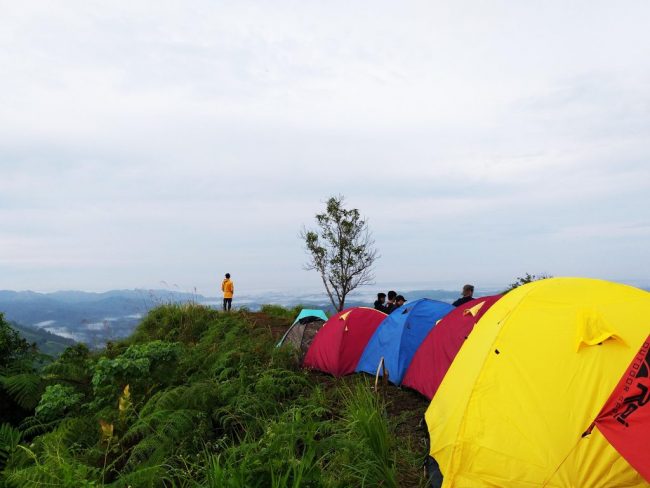 Bukit Bellew via Sitimustiani, 1. Air Terjun Saka Dua, 2. Air Terjun Pancur Aji, 3. Air Terjun Riam Macan, 4. Air Terjun Riam Asam Telogah, 5. Riam Baper Zone, 6. Air Terjun Kujato, 7. Bukit Bellew, 8. Gunung Tiong Kandang, 9. Air Terjun Kajang, 10. Bukit Bengkawan, 11. Bukit Bakmunt, 12. Air Terjun Gurong Maloh, 13. Air Terjun Siling Embangai, 14. Wisata Air Terjun Entugun, 15. Kampung Wisata Sentana, 16. Jembatan Gantung Sekayam, 17. Air Terjun Nosok, 18. Hutan Belian Pulo Mas, 19. Air Terjun Jitok, 20. Keraton Surya Negara, 21. Batu Garam, 22. Masjid Agung Al Muawanah, 23. Hutan Kota Sabang Merah, 24. Danau Lait, 25. Air Terjun Gunung Naning, 26. Padong Buaya, 27. Bukit Boruh, 28. Rumah Panjang, 29. Sipatn Lotup, 30. Air Terjun Sirin Punti, 31. Wisata Goa Thang Raya, 32. My Dream Sanggau, 33. Batu Posok, 34. Kampung Santana, 35. Riam Kuta