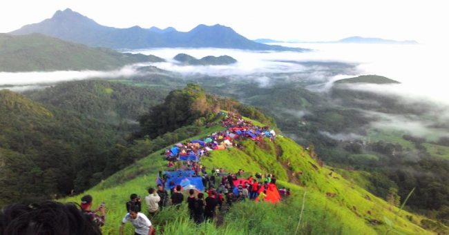 Bukit Jamur via Nelsonfernaldi.blogspotcom, 1. Pantai Samudera Indah, 2. Pulau Randayan, 3. Bukit Jamur, 4. Air Terjun Riam Merasap, 5. Miniland Batu Payung, 6. Goa Romo, 7. Hutan Adat, 8. Air Terjun Riam Berawan, 9. Pulau Lemukutan, 10. Air Terjun Riam Susok, 11. Riam Madi, 12. Riam Pelayo, 13. Riam Mubek, 14. Riam Baro, 15. Riam Erang, 16. Riam Pain’t Batah, 17. Riam Marum, 18. Riam Bangaram, 19. Riam Jugan, 20. Riam Mangkamang, 21. Riam Sangadum, 22. Air Terjun Seraung, 23. Air Panas (Spax), 24. Danau Taipi, 25. Riam Surut, 26. Air Terjun Riam Sejajah, 27. Riam Panggar, 28. Riam Mangoi, 29. Wisata Riam Manajur, 30. Riam Guntur, 31. Riam Budi, 32. Riam Benian, 33. Riam Belangin atau Kuweg, 34. Riam Batu Timah, 35. Riam Batu Susun, 36. Riam Batapsa, 37. Riam Ampang, 38. Air Terjun Riam Banyis, 39. Air Terjun Wong Prawan, 40. Air Terjun Saray Brunyau, 41. Pantai Gosong, 42. Bukit Sepancong, 43. Gunung Bawang