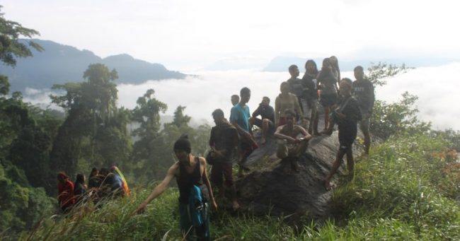 Bukit Terinting via Youtube, 1. Air Terjun Rombo Katio, 2. Air Terjun Melanggar, 3. Goa Tangandu, 4. Air Terjun Riam Dait, 5. Air Terjun Terinting, 6. Air Terjun Selanei, 7. Air Terjun Engkanan, 8. Air Terjun Riam Bedawan, 9. Air Terjun Riam Solakng, 10. Air Terjun Angkabang, 11. Makam Raja Landak, 12. Air Terjun Sahai Sebelas, 13. Bukit Terinting, 14. Air Terjun Tikalong, 15. Bukit Batu Pakumbang, 16. Riam Angan Tembawang, 17. Air Terjun Banangar, 18. Makam Juang Mandor, 19. Keraton Ismahayana, 20. Masjid Djami, 21. Air Terjun Rombo Pangaak, 22. Air Terjun Riam Jambu, 23. Goa Sanyan, 24. Rumah Betang Saham, 25. Wisata Gunung Seha, 26. Bukit Laur, 27. Bukit Batu Pakumbang, 28. Wisata Air Terjun Setagung, 29. Rombo Terintik, 30. Rombo Semabak, 31. Riam Bedawan, 32. Air Terjun Ringin, 33. Air Terjun Ampar Jawa