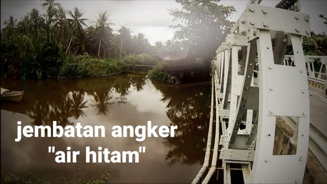 Jembatan Air Hitam via Youtube, 1. Masjid Agung Ahmad Bakrie Kisaran, 2. Air Terjun Ponot, 3. Alun – alun Rambate Raya Kisaran, 4. Taman Hutan Kota Kisaran, 5. Air Terjun Turbo (Turunan Bolon), 6. Paccur Napitu, 7. Air Terjun Jambuara Indah, 8. Arung Jeram Sungai Asahan, 9. Ragil Waterboom Kisaran, 10. Wisata Alam Goa Simanik – Manik, 11. Wisata Air Terjun Simanik – Manik, 12. Pantai Simallo, 13. Bendungan Sigura – Gura, 14. Jembatan Gantung Bedeng, 15. Jembatan Air Hitam, 16. Air Terjun Sampuran Harimau, 17. Danau Teratai Tinggi Raja, 18. Air Terjun Unong Sisapa, 19. Air Terjun Simonang Monang, 20. Air Terjun Boru Silalahi, 21. Wisata Kelapa Gading, 22. Air Terjun Alam Tani, 23. Puncak Galau, 24. Pelabuhan Bagan, 25. Museum Asahan