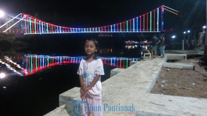 Jembatan Gantung Sekayam via Tribunnews, 1. Air Terjun Saka Dua, 2. Air Terjun Pancur Aji, 3. Air Terjun Riam Macan, 4. Air Terjun Riam Asam Telogah, 5. Riam Baper Zone, 6. Air Terjun Kujato, 7. Bukit Bellew, 8. Gunung Tiong Kandang, 9. Air Terjun Kajang, 10. Bukit Bengkawan, 11. Bukit Bakmunt, 12. Air Terjun Gurong Maloh, 13. Air Terjun Siling Embangai, 14. Wisata Air Terjun Entugun, 15. Kampung Wisata Sentana, 16. Jembatan Gantung Sekayam, 17. Air Terjun Nosok, 18. Hutan Belian Pulo Mas, 19. Air Terjun Jitok, 20. Keraton Surya Negara, 21. Batu Garam, 22. Masjid Agung Al Muawanah, 23. Hutan Kota Sabang Merah, 24. Danau Lait, 25. Air Terjun Gunung Naning, 26. Padong Buaya, 27. Bukit Boruh, 28. Rumah Panjang, 29. Sipatn Lotup, 30. Air Terjun Sirin Punti, 31. Wisata Goa Thang Raya, 32. My Dream Sanggau, 33. Batu Posok, 34. Kampung Santana, 35. Riam Kuta