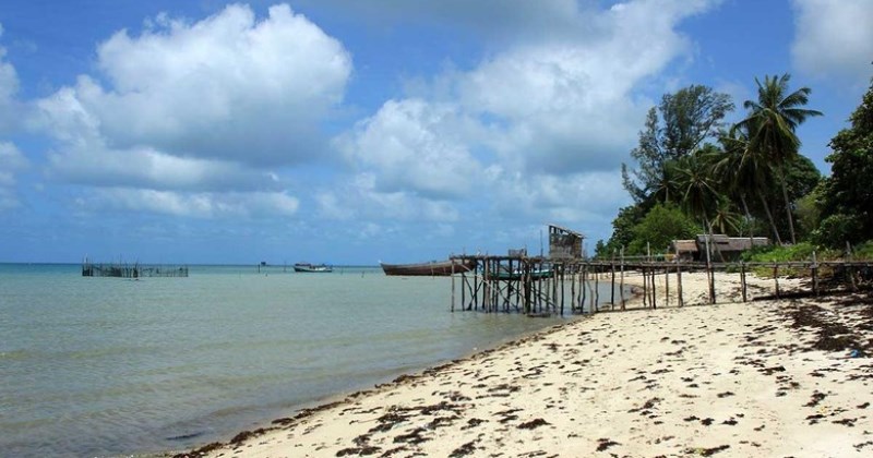 Pulau Kepayang via Heikaku, 1. Pantai Pasir Mayang, 2. Bukit Begentar, 3. Bukit Mendale, 4. Taman Wisata Mangrove Sukadana, 5. Pulau Maya Karimata, 6. Pulau Kepayang, 7. Pantai Tambak Rawang, 8. Bukit Bulan, 9. Pulau Serutu, 10. Makam Gusti Panji, 11. Pulau Pelapis, 12. Kepulauan Karimata, 13. Pantai Batu Teritip, 14. Mesjid Oesman Al Khair, 15. Batu Cap, 16. Makam Raja Tengku Akil, 17. Sungai Betok, 18. Taman Nasional Gunung Palung, 19. Pantai Pulau Datok, 20. Air Pauh, 21. Air Terjun Bidadari, 22. Gunung Cabang, 23. Pantai Tanjuru, 24. Air Terjun Lubuk Baji, 25. Air Terjun Batu Pahat