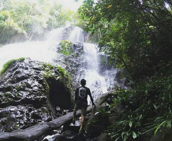 Riam Mubek, 1. Pantai Samudera Indah, 2. Pulau Randayan, 3. Bukit Jamur, 4. Air Terjun Riam Merasap, 5. Miniland Batu Payung, 6. Goa Romo, 7. Hutan Adat, 8. Air Terjun Riam Berawan, 9. Pulau Lemukutan, 10. Air Terjun Riam Susok, 11. Riam Madi, 12. Riam Pelayo, 13. Riam Mubek, 14. Riam Baro, 15. Riam Erang, 16. Riam Pain’t Batah, 17. Riam Marum, 18. Riam Bangaram, 19. Riam Jugan, 20. Riam Mangkamang, 21. Riam Sangadum, 22. Air Terjun Seraung, 23. Air Panas (Spax), 24. Danau Taipi, 25. Riam Surut, 26. Air Terjun Riam Sejajah, 27. Riam Panggar, 28. Riam Mangoi, 29. Wisata Riam Manajur, 30. Riam Guntur, 31. Riam Budi, 32. Riam Benian, 33. Riam Belangin atau Kuweg, 34. Riam Batu Timah, 35. Riam Batu Susun, 36. Riam Batapsa, 37. Riam Ampang, 38. Air Terjun Riam Banyis, 39. Air Terjun Wong Prawan, 40. Air Terjun Saray Brunyau, 41. Pantai Gosong, 42. Bukit Sepancong, 43. Gunung Bawang