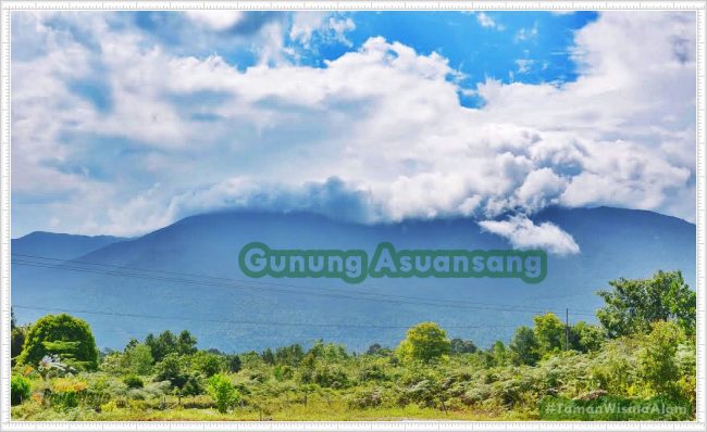 Taman Wisata Alam Gunung Asuansang, 1. Pulau Selimpai, 2. Tugu Terigas Sambas, 3. Pantai Temajuk, 4. Pantai Kalang Bahu, 5. Makam Keramat Bantilan, 6. Monument Ketupat Berdarah, 7. Pantai Camar Wulan, 8. Pantai Bukit Raya Putri Serai, 9. Pantai Tanjung Batu, 10. Pantai Mauludin, 11. Tanjung Dato, 12. Sungai Sambas, 13. Pantai Tanjung Bendera, 14. Pantai Dungun Laut, 15. Taman Wisata Alam Gunung Asuansang, 16. Masjid Jami’ Keraton Sambas, 17. Jembatan Sambas, 18. Danau Sebedang, 19. Pantai Kampak Indah, 20. Pantai Putri Serayi, 21. Kebun Raya Sambas, 22. Pantai Selimpai, 23. Pantai Tanjung Kemuning, 24. Pantai Tanjung Datu, 25. Keraton Sambas, 26. Pantai Mutusan, 27. Pantai Sinam, 28. Vihara Bumi Raya Pemangkat, 29. Museum Negeri Perjuangan, 30. Taman Wisata Alam Gunung Melintang, 31. Air Terjun Berasap, 32. Pantai Polaria, 33. Air Terjun Riam Canggat, 34. Istana Alwatzikoebillah, 35. Gereja Katolik Kristus Raja Paroki Sambas, 36. Taman Wisata Alam Tanjung Belimbing, 37. Pantai Arum Medang, 38. Taman LUNGGI Sambas, 39. Danau Biru Selakau Timur, 40. Pantai Batu Nenek, 41. Air Terjun Riam Merasap, 42. Bukit Liteng, 43. Pos Lintas Batas Negara Aruk, 44. Goa Alam Santok
