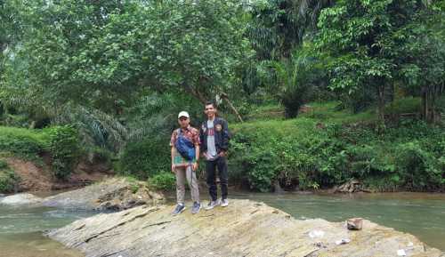 Wisata Alam Aek Buru Foto Olej Penjelajah Bersorban, 1. Tugu Juang 45 Lobusona, 2. Air Terjun Linggahara, 3. Bukit Hijau Permai, 4. Waterboom Aek Janji, 5. Pulau Sikantan, 6. Sapadia Bombara Waterpark, 7. Air Terjun Sirao – Rao, 8. Bumi Perkemahan Alam Bandar, 9. Pantai Kahona, 10. Luppatan Tali – Tali, 11. Air Terjun Lama Rantau Prapat, 12. Tugu Simpang Empat, 13. Wisata Alam Aek Buru, 14. Puncak Hoza, 15. Tugu Simpang Enam