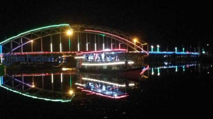 Wisata Sungai Sambas Malam Hari via Tribunnews, 1. Pulau Selimpai, 2. Tugu Terigas Sambas, 3. Pantai Temajuk, 4. Pantai Kalang Bahu, 5. Makam Keramat Bantilan, 6. Monument Ketupat Berdarah, 7. Pantai Camar Wulan, 8. Pantai Bukit Raya Putri Serai, 9. Pantai Tanjung Batu, 10. Pantai Mauludin, 11. Tanjung Dato, 12. Sungai Sambas, 13. Pantai Tanjung Bendera, 14. Pantai Dungun Laut, 15. Taman Wisata Alam Gunung Asuansang, 16. Masjid Jami’ Keraton Sambas, 17. Jembatan Sambas, 18. Danau Sebedang, 19. Pantai Kampak Indah, 20. Pantai Putri Serayi, 21. Kebun Raya Sambas, 22. Pantai Selimpai, 23. Pantai Tanjung Kemuning, 24. Pantai Tanjung Datu, 25. Keraton Sambas, 26. Pantai Mutusan, 27. Pantai Sinam, 28. Vihara Bumi Raya Pemangkat, 29. Museum Negeri Perjuangan, 30. Taman Wisata Alam Gunung Melintang, 31. Air Terjun Berasap, 32. Pantai Polaria, 33. Air Terjun Riam Canggat, 34. Istana Alwatzikoebillah, 35. Gereja Katolik Kristus Raja Paroki Sambas, 36. Taman Wisata Alam Tanjung Belimbing, 37. Pantai Arum Medang, 38. Taman LUNGGI Sambas, 39. Danau Biru Selakau Timur, 40. Pantai Batu Nenek, 41. Air Terjun Riam Merasap, 42. Bukit Liteng, 43. Pos Lintas Batas Negara Aruk, 44. Goa Alam Santok