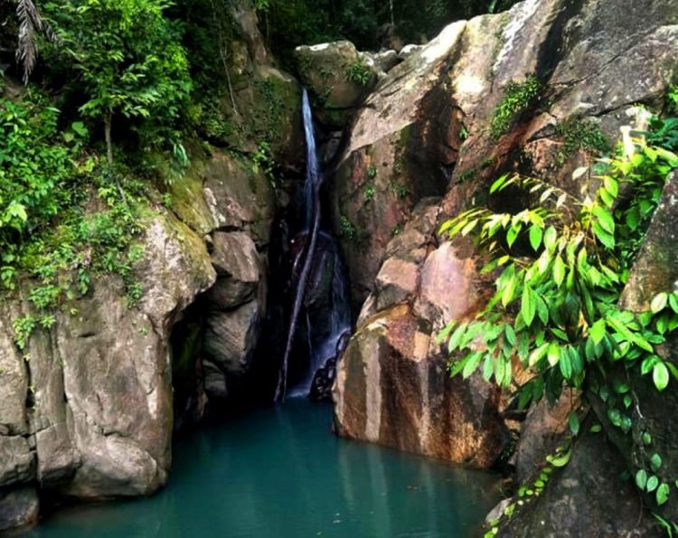 Air Terjun Gorbus, 1. Pulau Kalimantung, 2. Wisata Sejarah Titik Nol Islam Nusantara, 3. Pulau Mursala, 4. Pulau Putri, 5. Pulau Pandan, 6. Pantai Kade Tigo Barus, 7. Pulau Poncan, 8. Aek Sijorni, 9. Pantai Sindeas, 10. Pulau Karang, 11. Makam Mahligai dan Makam Papan Tinggi Barus, 12. Pantai Bosur, 13. Pulau Pasir Putih, 14. Pulau Poncang Gadang, 15. Pantai Batu Gajah, 16. Air Terjun Silaklak, 17. Pantai Binasi, 18. Air Terjun Silima-Lima, 19. Pulau Bakar, 20. Air Terjun Sihobuk, 21. Air Terjun Labuan Nasonang, 22. Air Terjun Gorbus