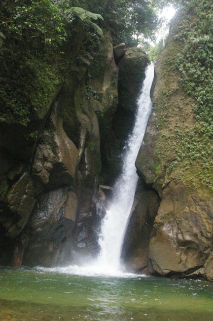 Air Terjun Sampuran via mwamir.wordpresscom - tempat wisata di tapanuli utara, 1. Salib Kasih, 2. Pemandian Air Soda Parbubu, 3. Kawah Sipoholon, 4. Situs Hindu Hopong, 5. Muara Nauli, 6. Tugu Toga Aritonang, 7. Huta Ginjang, 8. Bukit Doa, 9. Pulau Sibandang, 10. Pemandian Air Panas Tamaro, 11. Istana Sisingamangaraja XII, 12. Pemandian Air Panas Sipoholon, 13. Monumen Si Raja Panggabean, 14. Sopo Partungkoan, 15. Gereja HKBP Dame Saitnihuta, 16. Pondok Wisata Rumah Kapal, 17. Air Terjun Sampuran, 18. Pemandian Air Panas Hutabarat